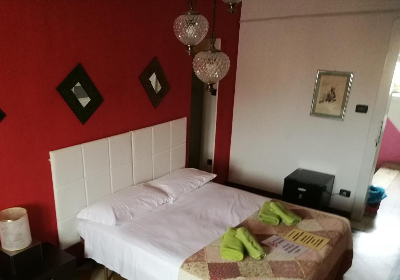 B&B Porta Appia Имола Стая снимка